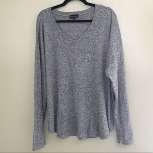 EUC W./Wantable V-Neck Gray Sweater, Size 2X
